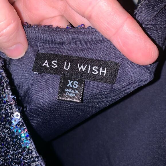 As U Wish Cocktail dress. Blue sequins. Size XS. Keyhole back. - Picture 6 of 10